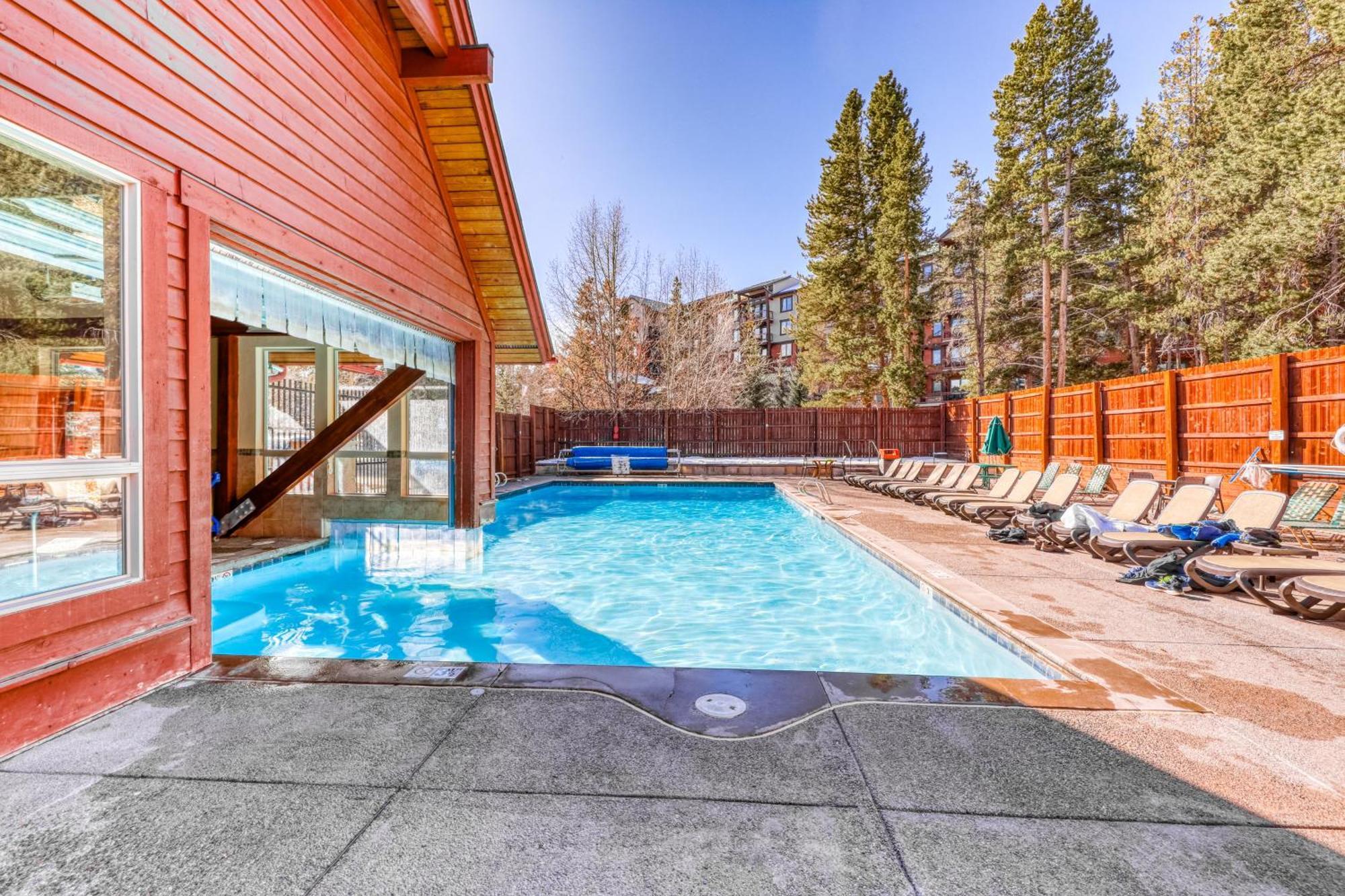 Basking In Breckenridge Brilliance Extérieur photo